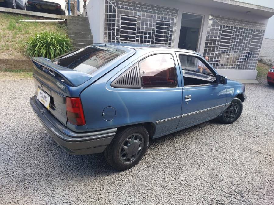CHEVROLET - KADETT - 1991/1992 - Azul - R$ 13.900,00