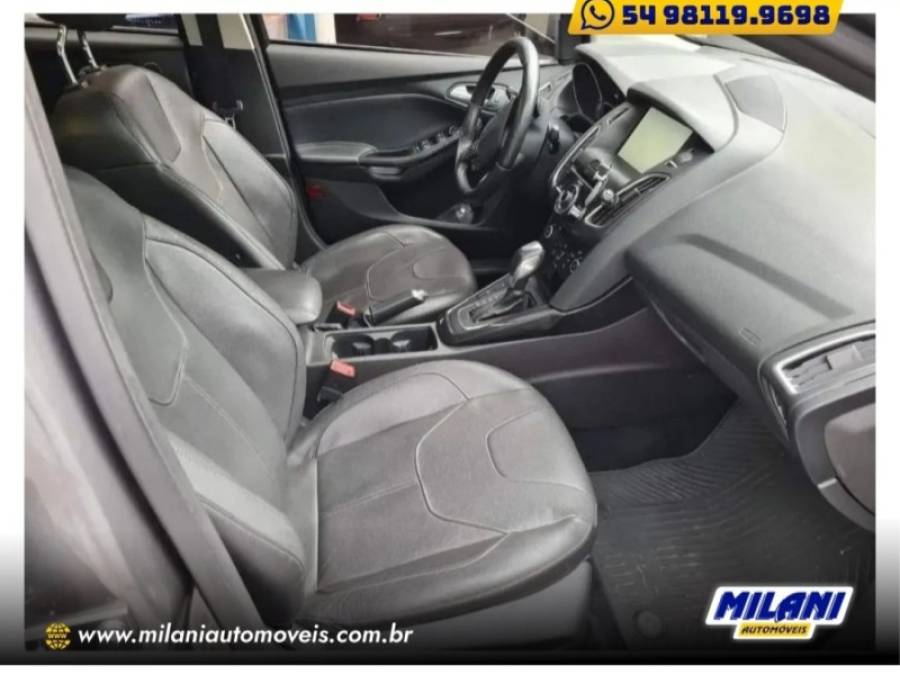 FORD - FOCUS - 2016/2016 - Cinza - R$ 66.900,00