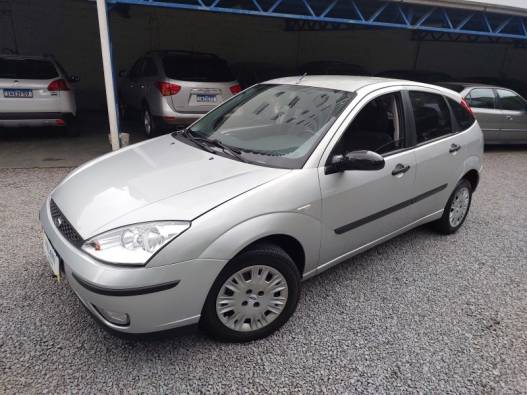 FORD - FOCUS - 2005/2005 - Prata - R$ 22.900,00