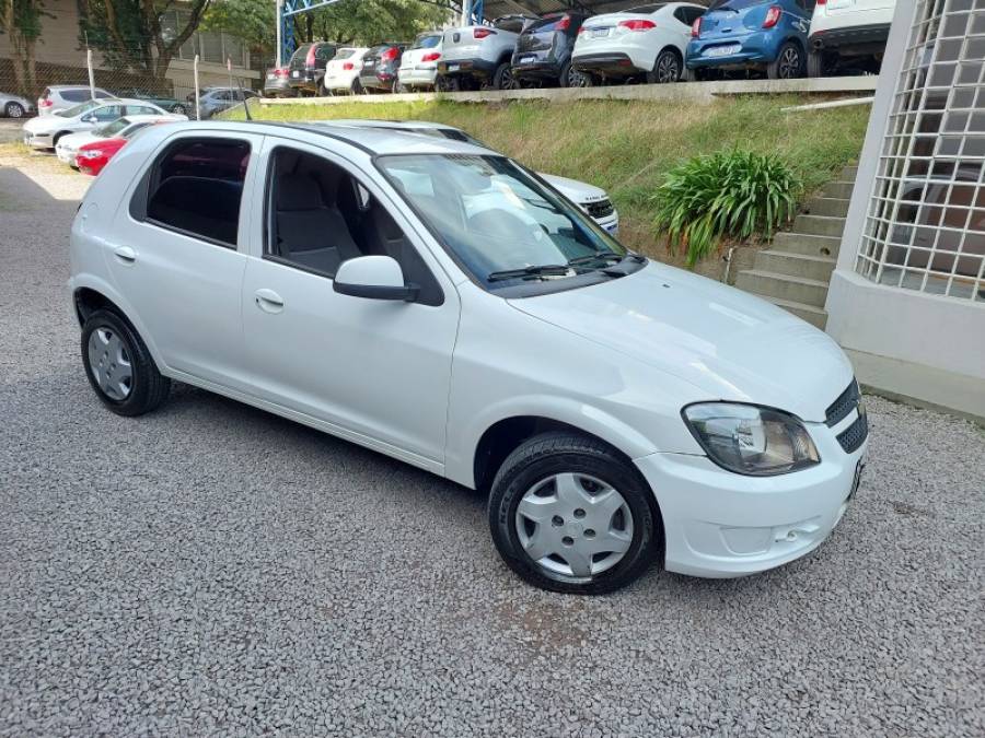 CHEVROLET - CELTA - 2012/2012 - Branca - R$ 32.900,00