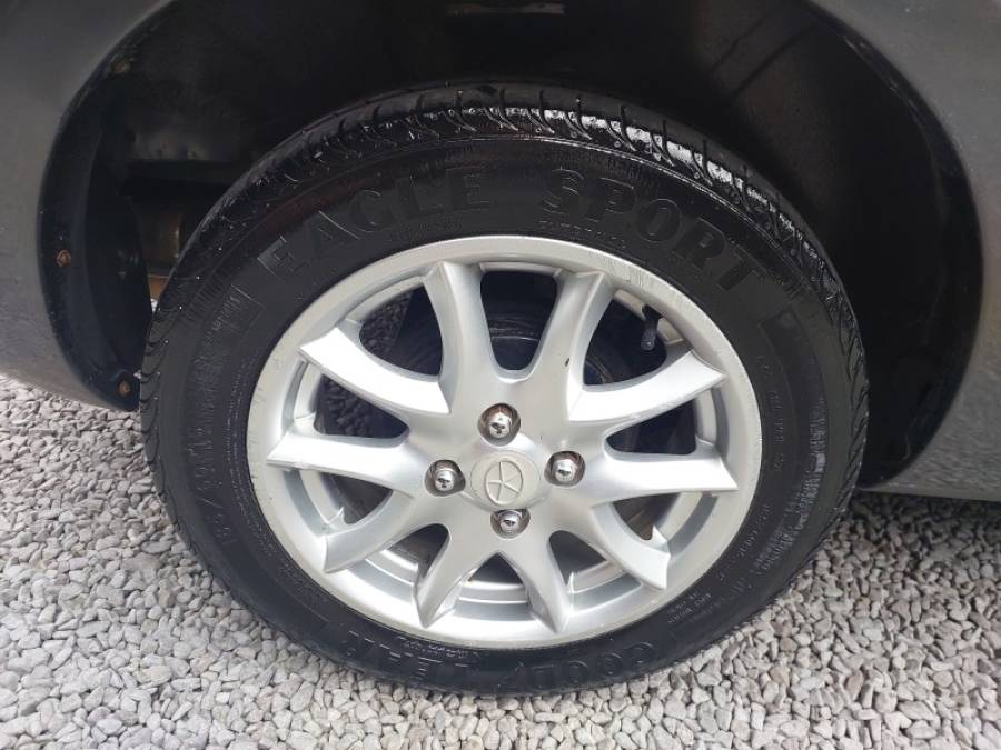 JAC - J3 - 2011/2012 - Cinza - R$ 25.900,00