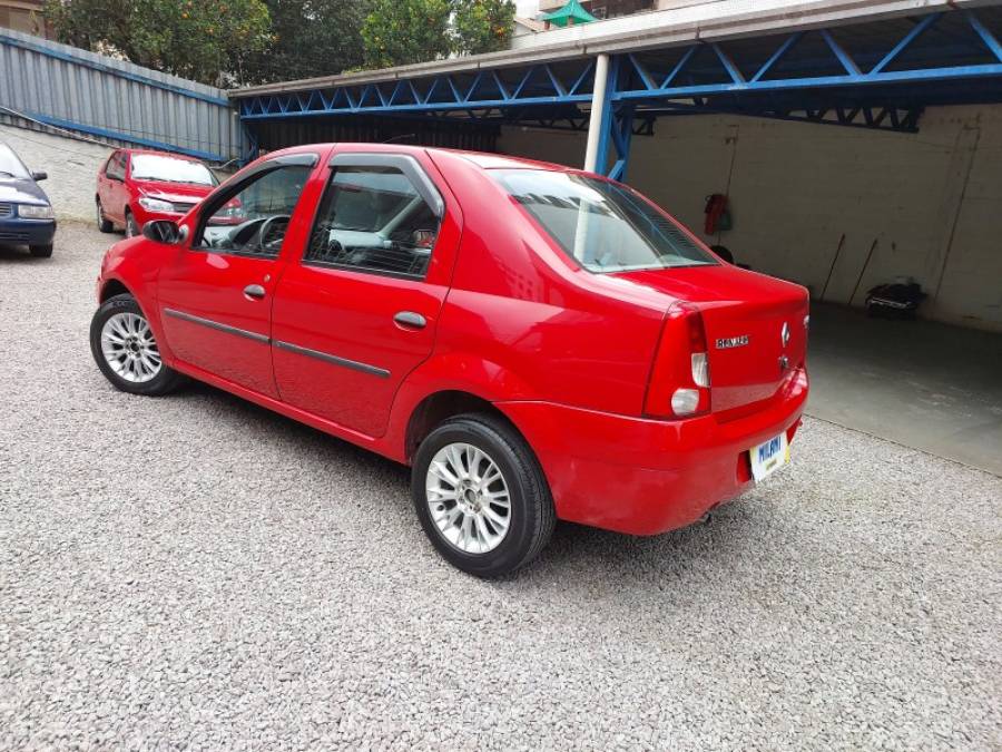 RENAULT - LOGAN - 2007/2008 - Vermelha - R$ 24.000,00