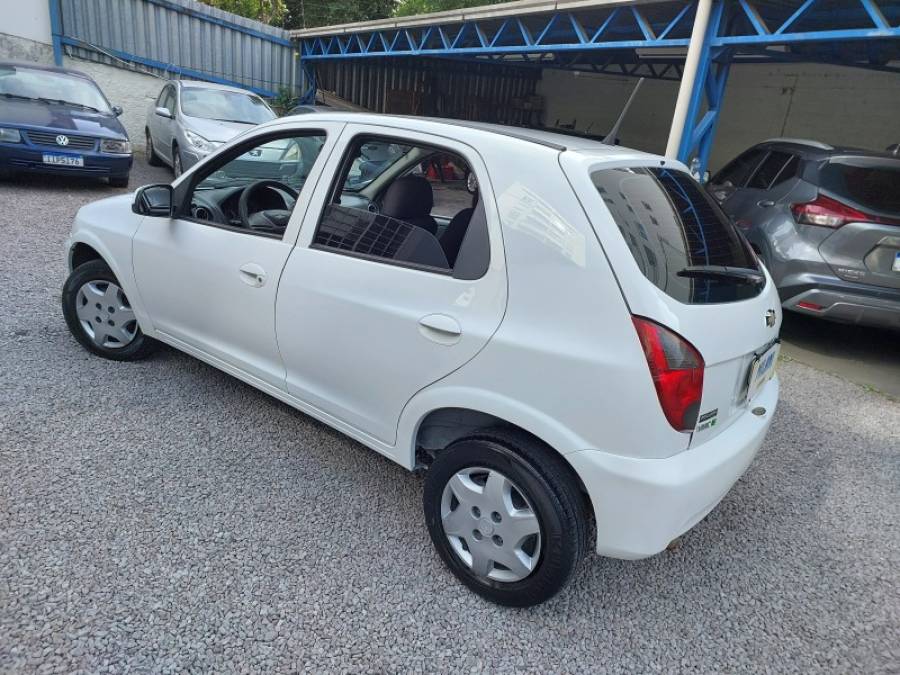 CHEVROLET - CELTA - 2012/2012 - Branca - R$ 32.900,00
