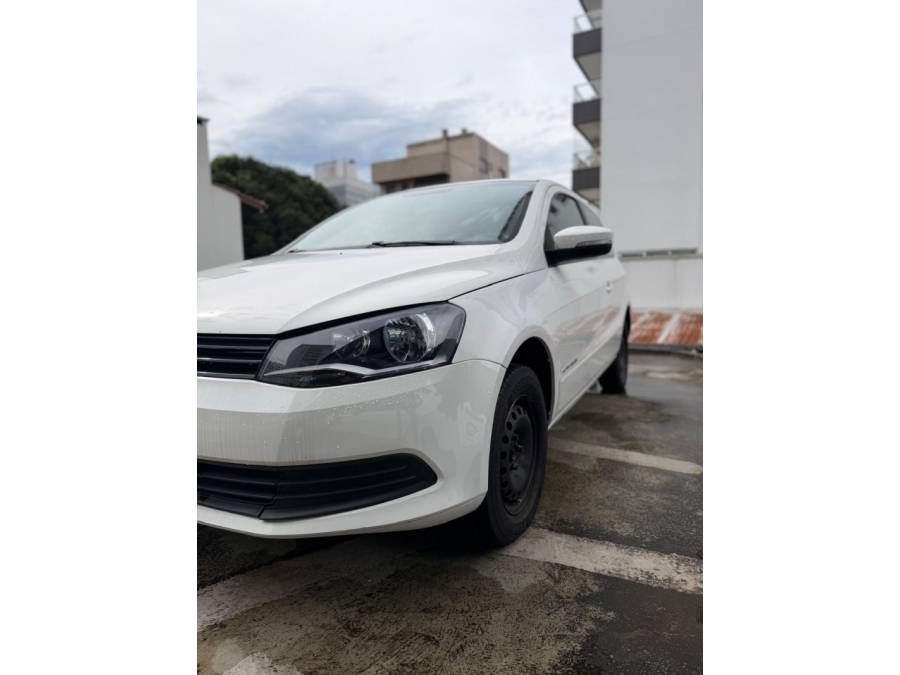 VOLKSWAGEN - GOL - 2014/2015 - Branca - R$ 35.000,00