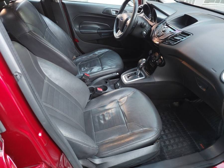 FORD - FIESTA - 2014/2015 - Vinho - R$ 52.500,00