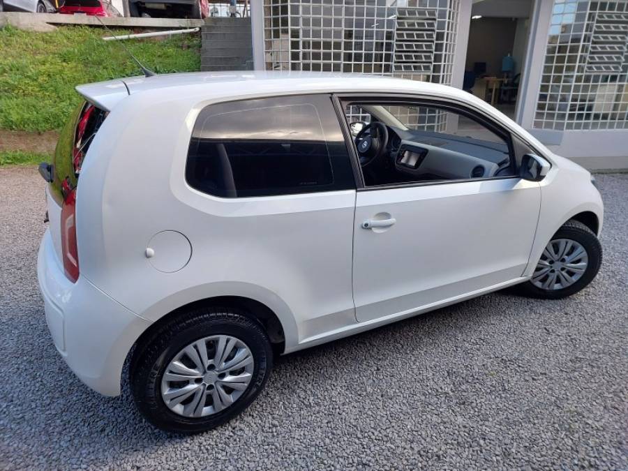 VOLKSWAGEN - UP - 2014/2015 - Branca - R$ 40.900,00