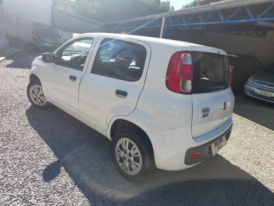FIAT - UNO - 2014/2014 - Branca - R$ 34.500,00