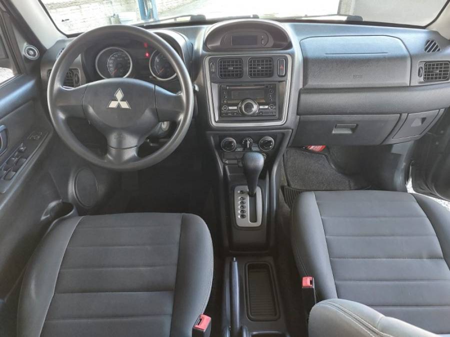 MITSUBISHI - PAJERO TR4 - 2013/2013 - Cinza - R$ 61.900,00