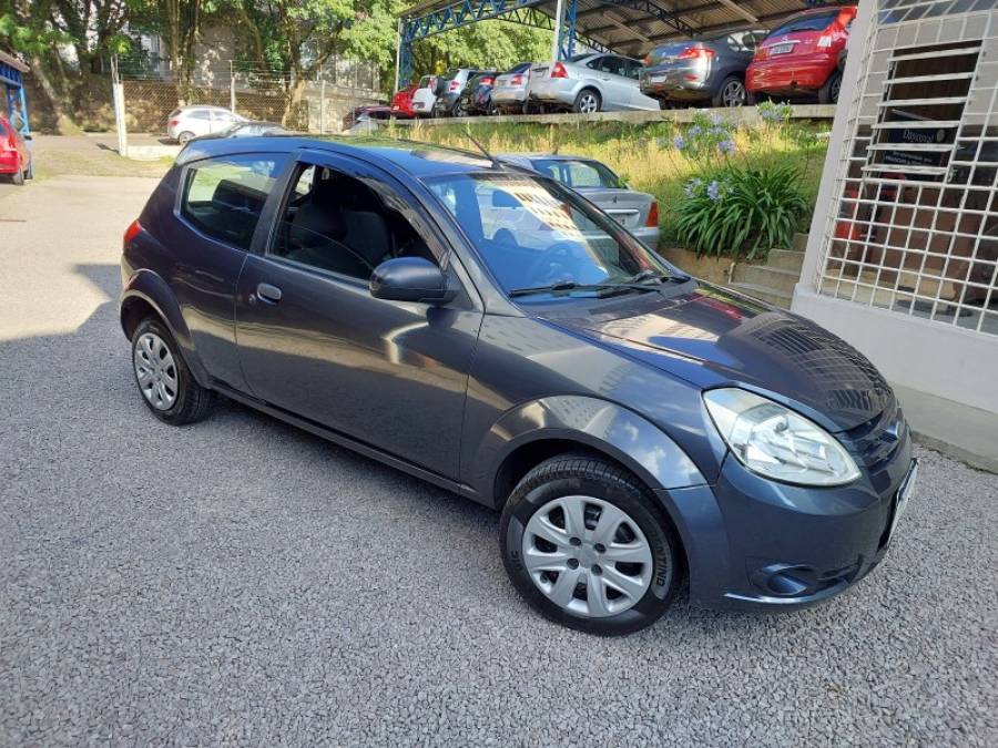 FORD - KA - 2010/2011 - Cinza - R$ 23.500,00