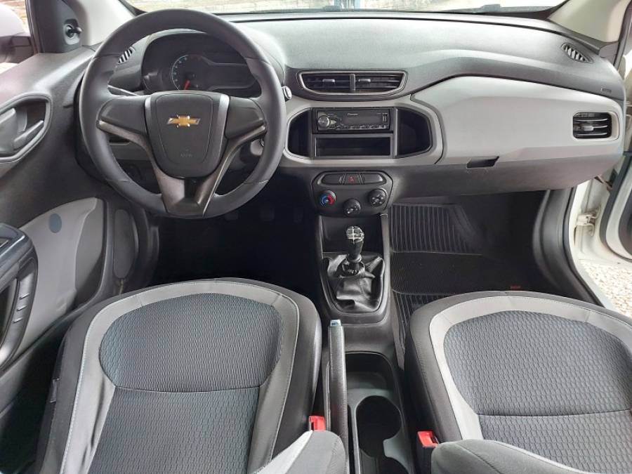 CHEVROLET - ONIX - 2015/2016 - Branca - R$ 47.900,00