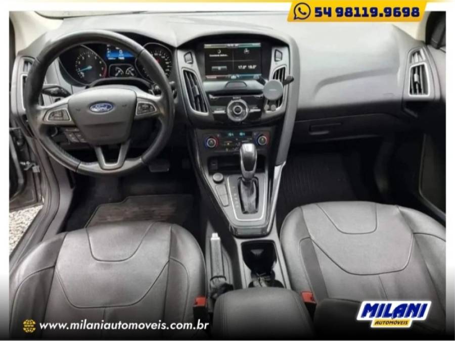 FORD - FOCUS - 2016/2016 - Cinza - R$ 66.900,00