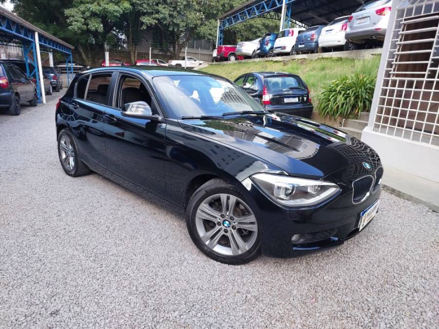 BMW - 118I - 2014/2015 - Preta - R$ 79.900,00