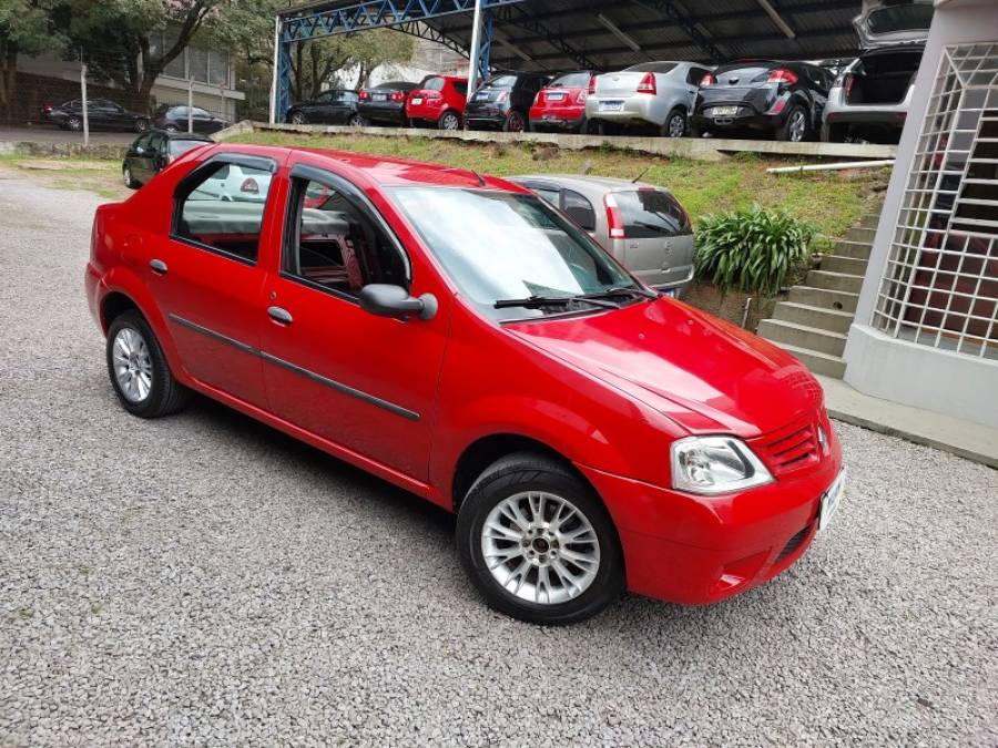 RENAULT - LOGAN - 2007/2008 - Vermelha - R$ 24.000,00