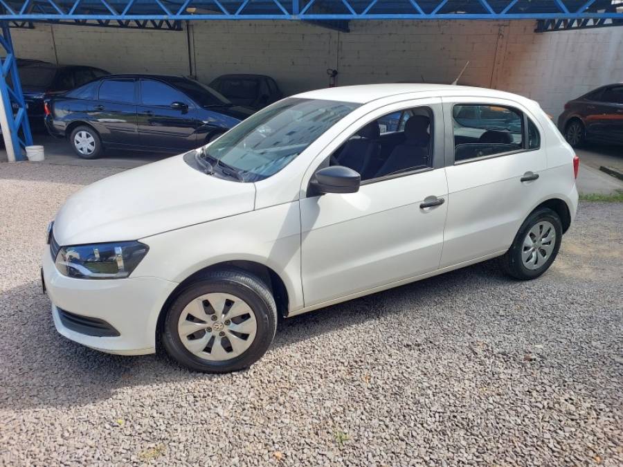 VOLKSWAGEN - GOL - 2014/2015 - Branca - R$ 42.900,00