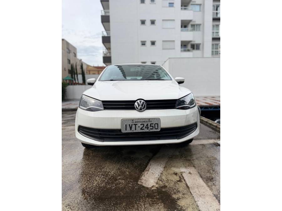 VOLKSWAGEN - GOL - 2014/2015 - Branca - R$ 35.000,00