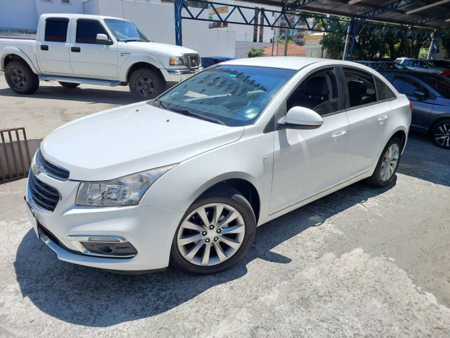 CHEVROLET - CRUZE - 2015/2016 - Branca - R$ 74.900,00