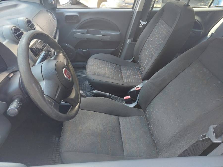 FIAT - UNO - 2014/2014 - Branca - R$ 34.500,00