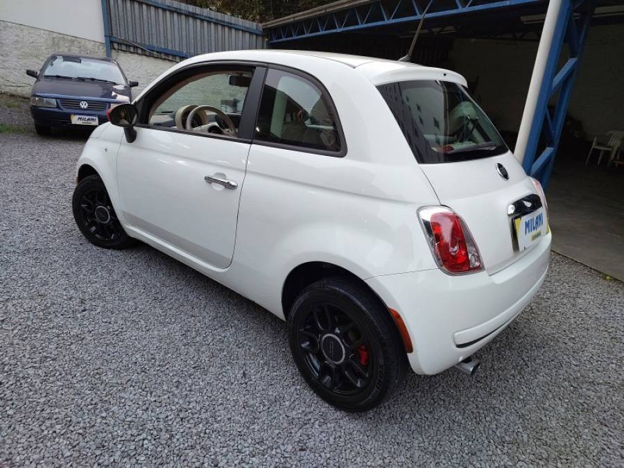 FIAT - 500 - 2012/2013 - Branca - R$ 45.900,00