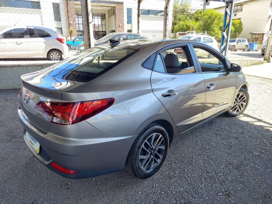 HYUNDAI - HB20S - 2022/2022 - Bege - R$ 84.500,00