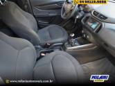 CHEVROLET - ONIX - 2013/2014 - Branca - R$ 44.900,00