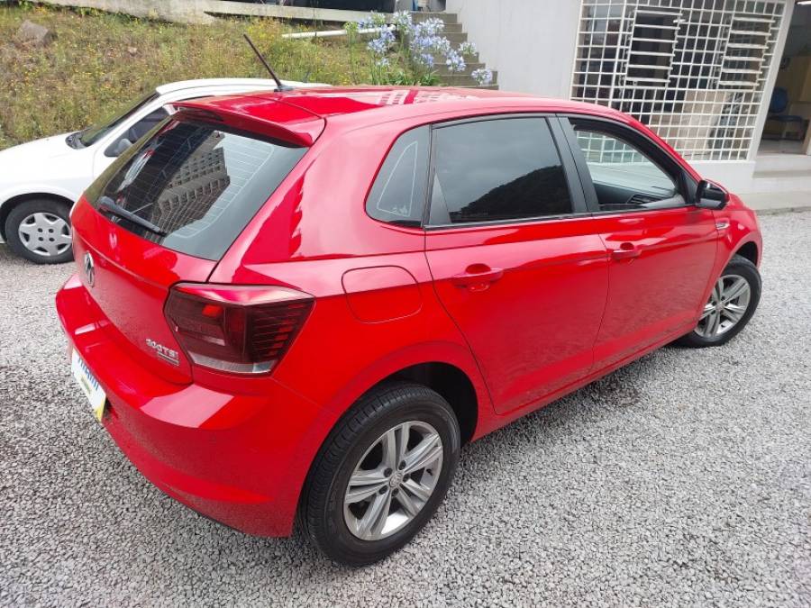 VOLKSWAGEN - POLO - 2018/2018 - Vermelha - R$ 74.900,00