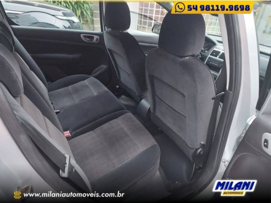 PEUGEOT - 307 - 2006/2007 - Prata - R$ 20.900,00