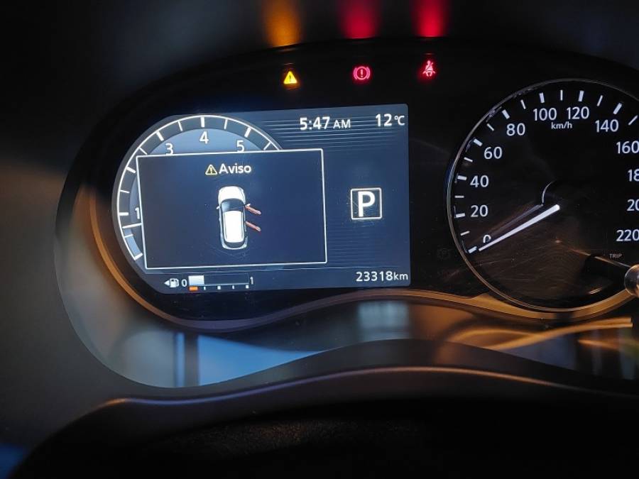 NISSAN - KICKS - 2023/2024 - Cinza - R$ 119.900,00