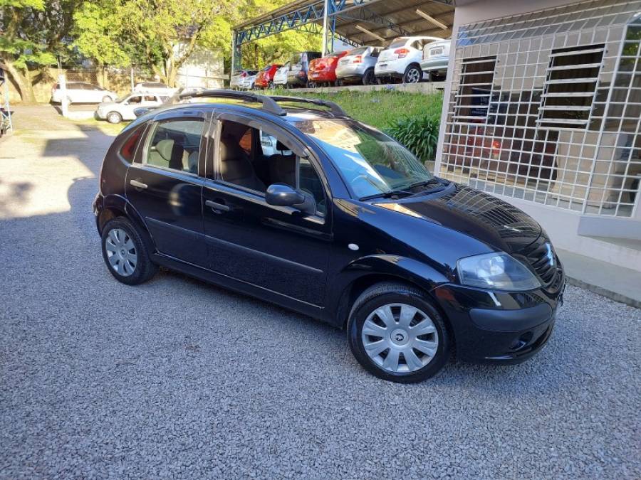 CITROËN - C3 - 2005/2006 - Preta - R$ 20.500,00