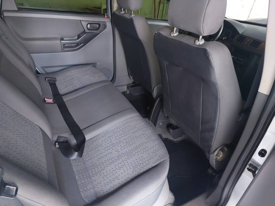 CHEVROLET - MERIVA - 2006/2007 - Prata - R$ 28.500,00