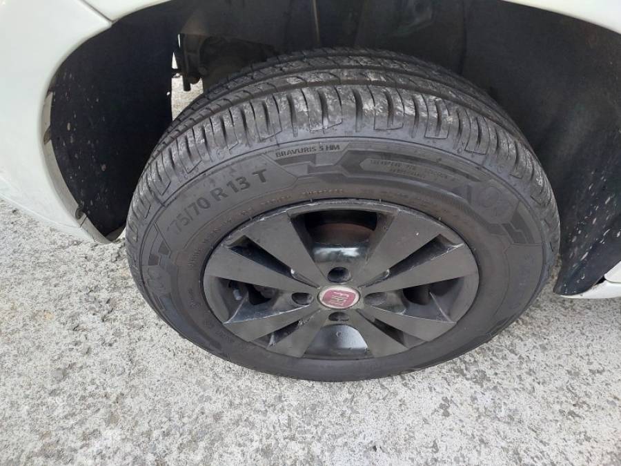 FIAT - UNO - 2014/2014 - Branca - R$ 27.500,00