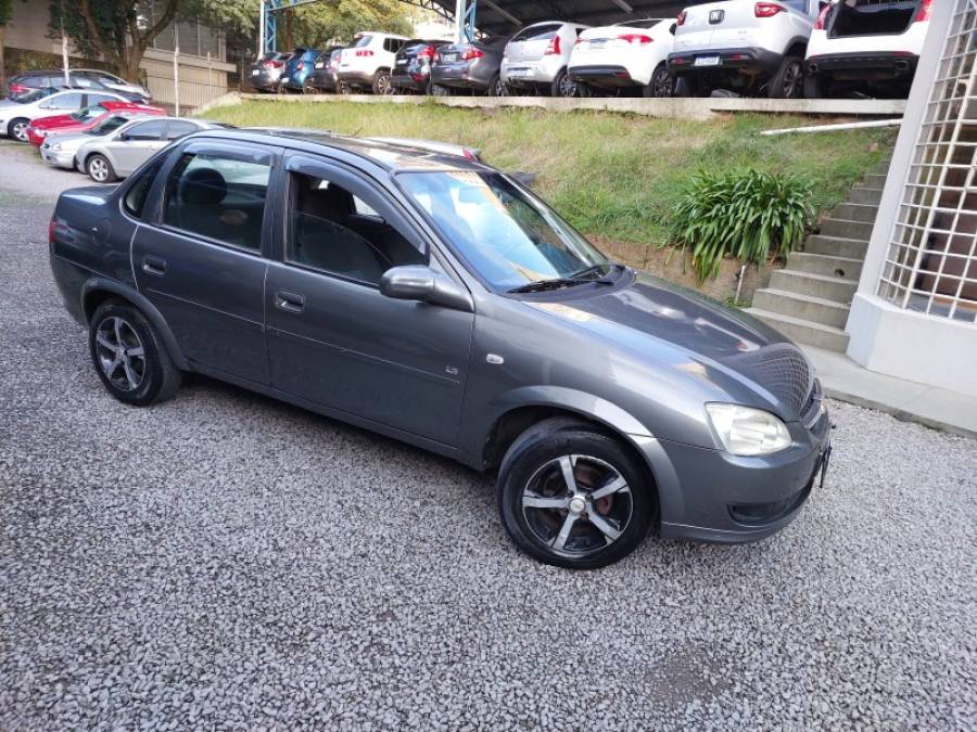 CHEVROLET - CORSA - 2011/2012 - Cinza - R$ 28.900,00