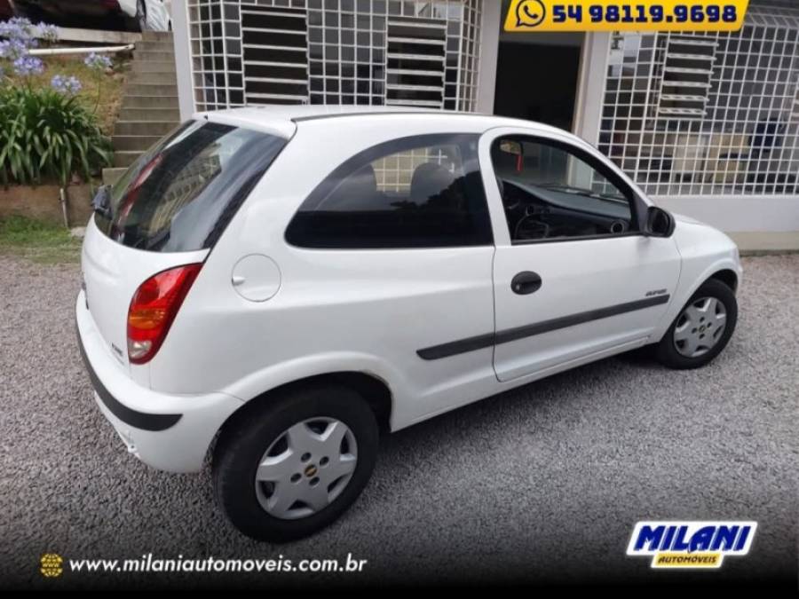 CHEVROLET - CELTA - 2005/2006 - Branca - R$ 21.900,00