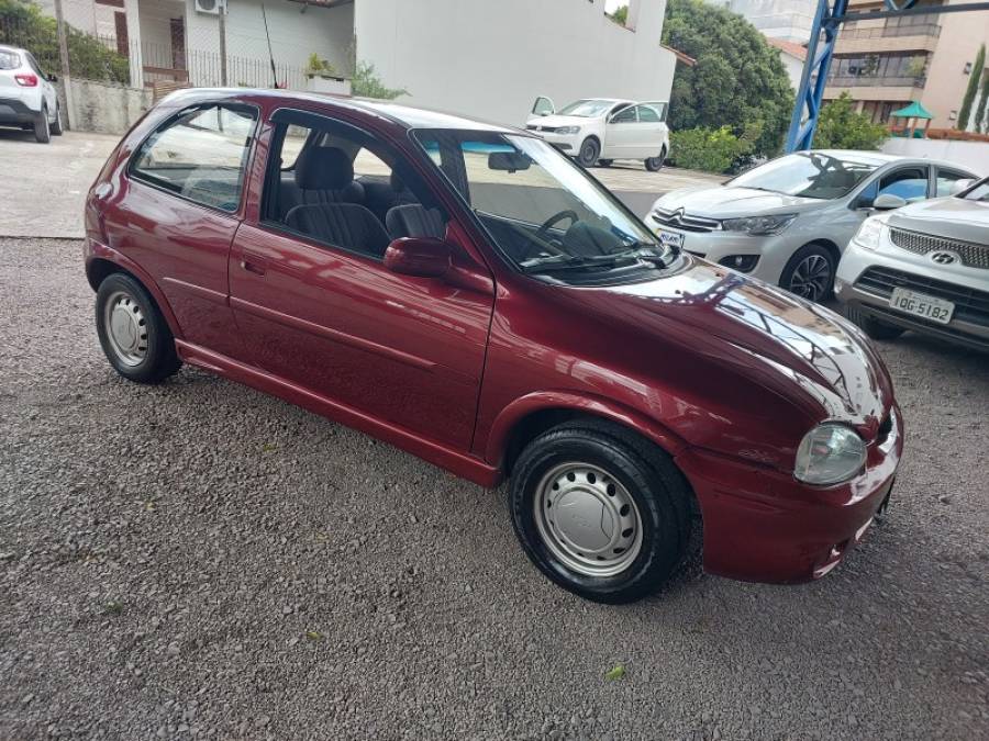CHEVROLET - CORSA - 1997/1998 - Vinho - R$ 14.800,00