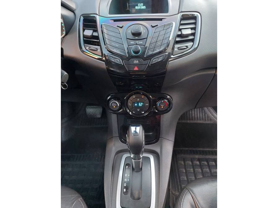 FORD - FIESTA - 2014/2015 - Vinho - R$ 52.500,00