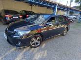 TOYOTA - COROLLA - 2013/2014 - Preta - R$ 73.900,00