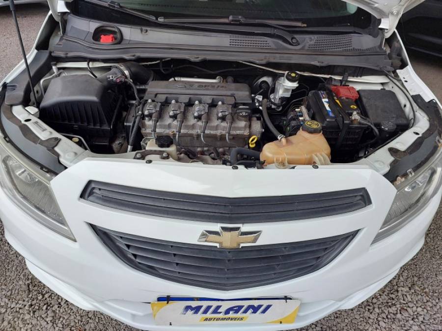 CHEVROLET - ONIX - 2015/2016 - Branca - R$ 47.900,00