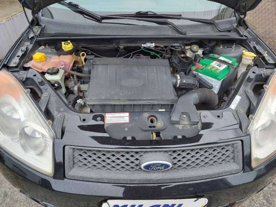 FORD - FIESTA - 2007/2008 - Preta - R$ 26.900,00