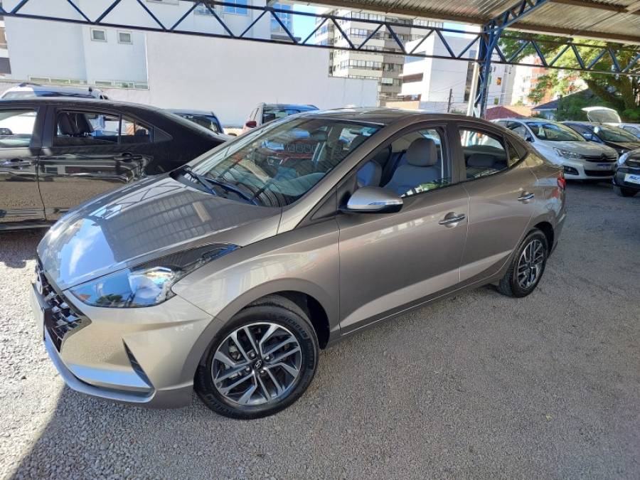 HYUNDAI - HB20S - 2022/2022 - Bege - R$ 84.500,00