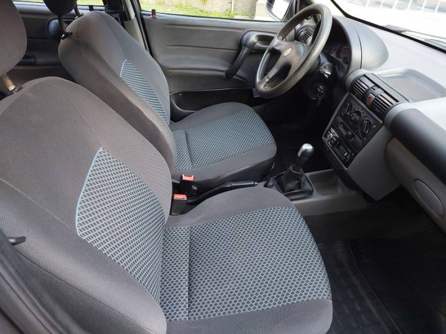 CHEVROLET - CORSA - 2011/2012 - Cinza - R$ 28.900,00