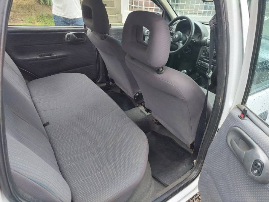 CHEVROLET - CORSA - 1998/1998 - Branca - R$ 14.000,00