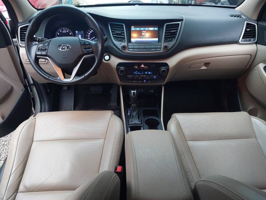 HYUNDAI - TUCSON - 2017/2018 - Branca - R$ 97.900,00