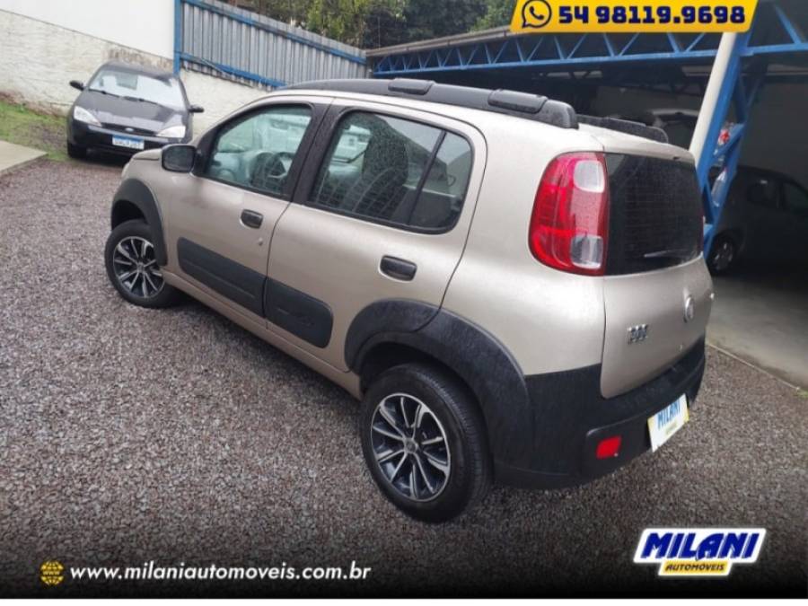 FIAT - UNO - 2012/2012 - Bege - R$ 34.500,00