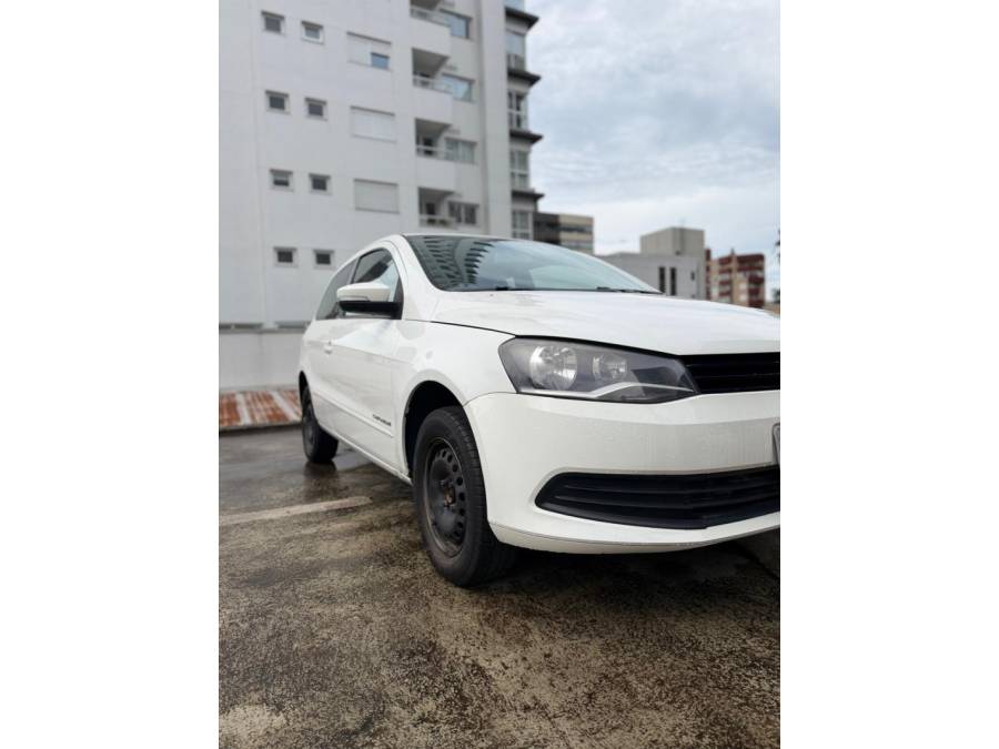 VOLKSWAGEN - GOL - 2014/2015 - Branca - R$ 35.000,00