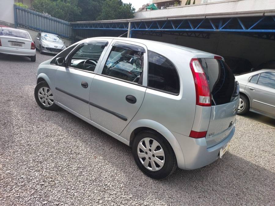 CHEVROLET - MERIVA - 2006/2007 - Prata - R$ 28.500,00