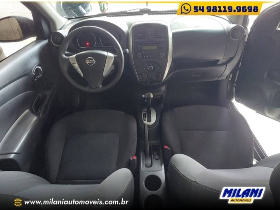 NISSAN - VERSA - 2018/2018 - Cinza - R$ 57.900,00