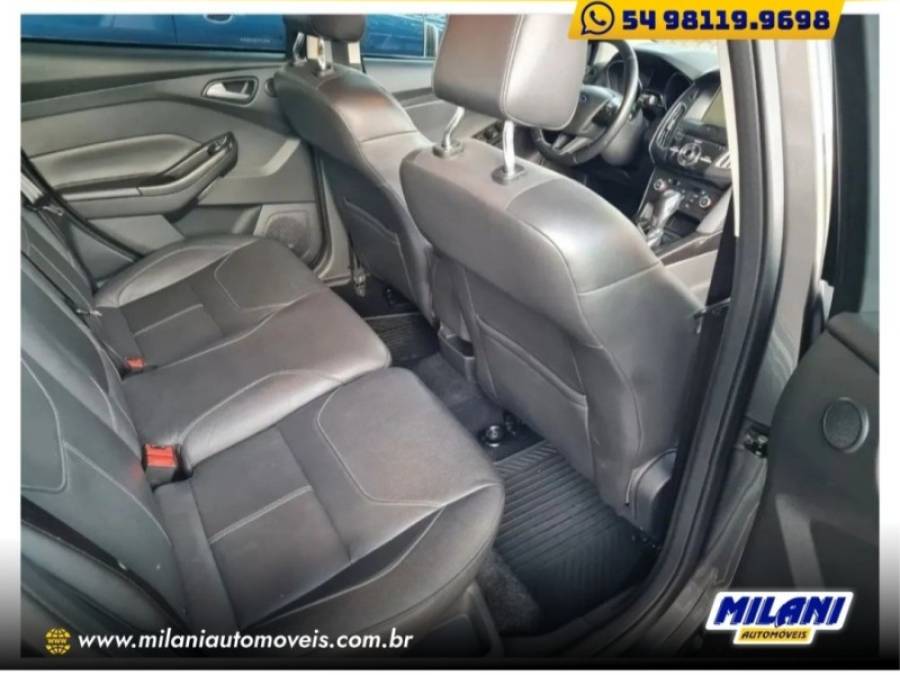 FORD - FOCUS - 2016/2016 - Cinza - R$ 66.900,00