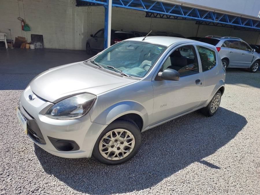 FORD - KA - 2012/2013 - Prata - R$ 28.900,00