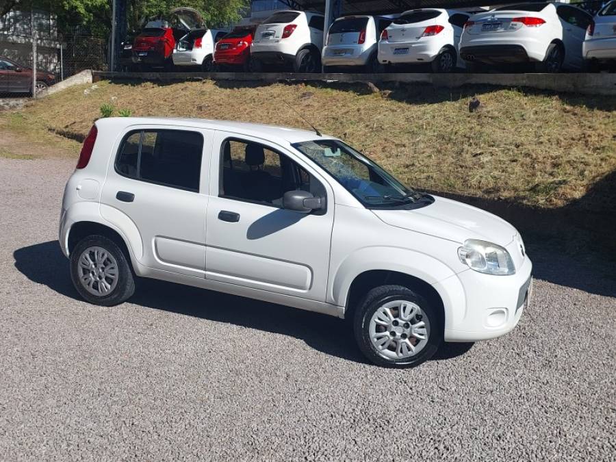 FIAT - UNO - 2014/2014 - Branca - R$ 34.500,00