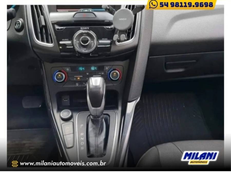 FORD - FOCUS - 2016/2016 - Cinza - R$ 66.900,00