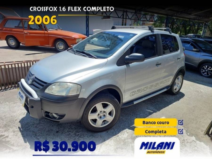 VOLKSWAGEN - CROSSFOX - 2005/2006 - Prata - R$ 30.900,00